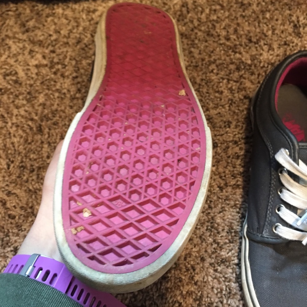 Vans - Picture 3 of 3